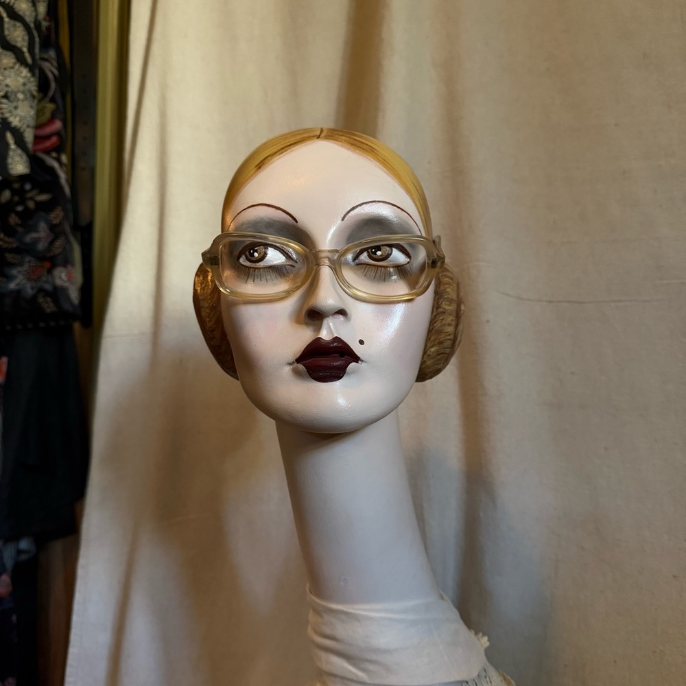 Lovely vintage Glasses